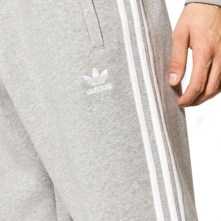 Pantalon Barbati ADIDAS 3-Stripes Classics Pants Slim Fit 521123 GN3530 imagine 3